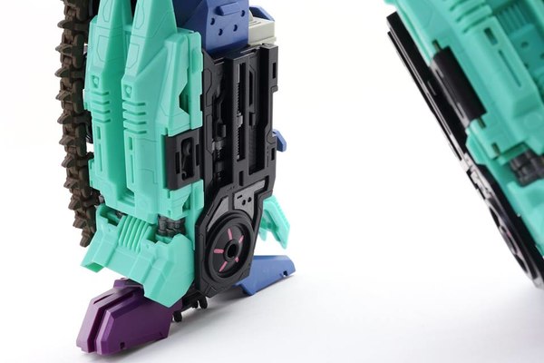 Mastermind Creations Carnifex Unofficial IDW Style Overlord Extensive In Hand Gallery 28 (28 of 31)